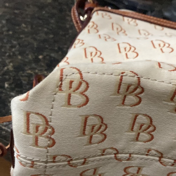 Dooney and Burke monogram white canvas purse - Picture 9 of 10